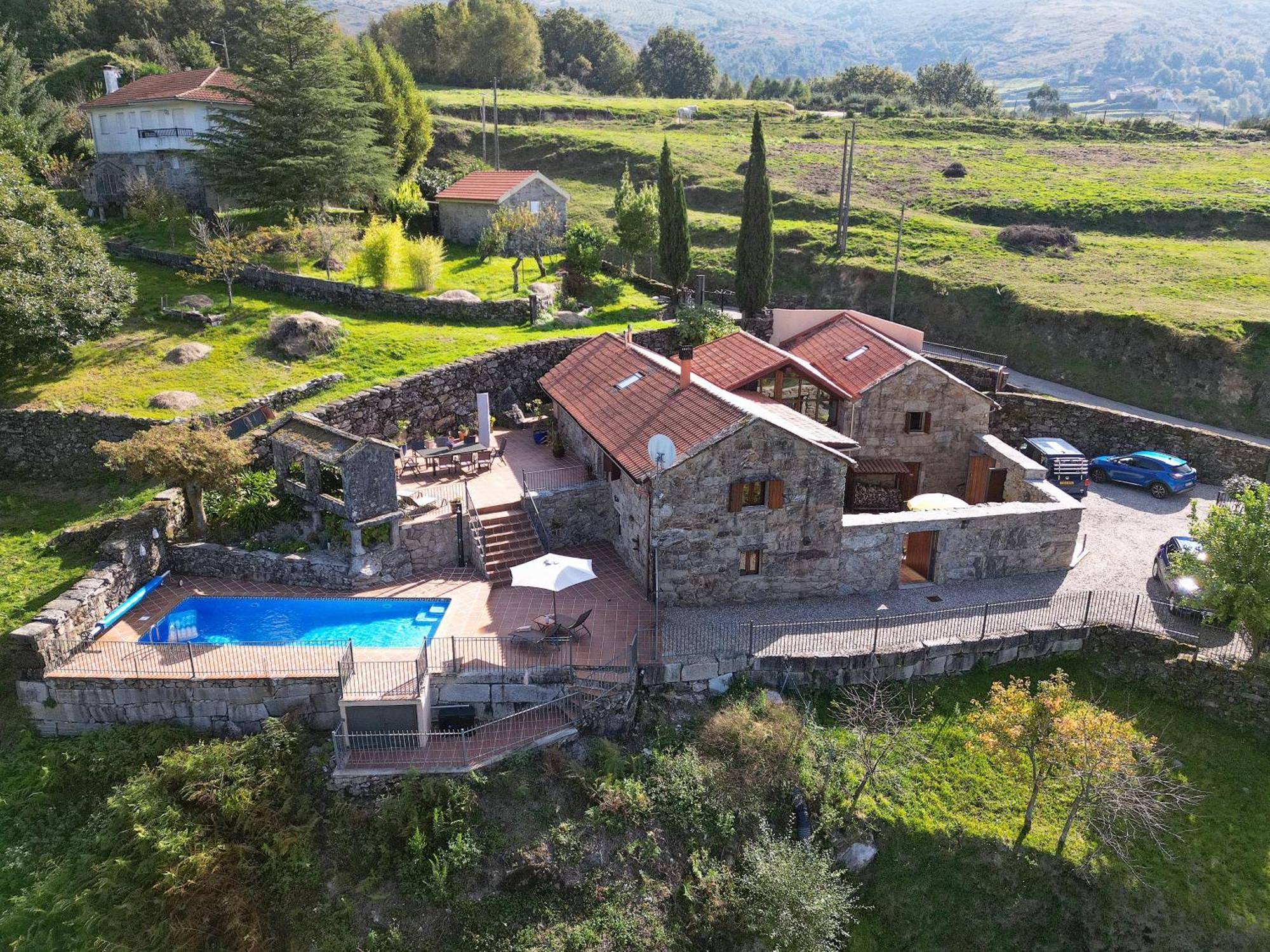 Casa Del Ingles - Luxury Private Villa & Pool In Rural Valley Pontevedra Exterior photo